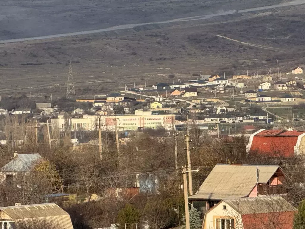 Участок в Крым, Симферопольский район, Добровское с/пос, Мраморное ... - Фото 2