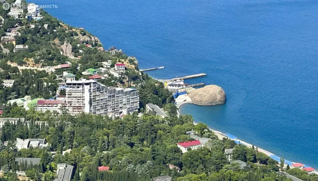 4-комнатная квартира: Партенит, Прибрежная улица, 7 (188 м) - Фото 0
