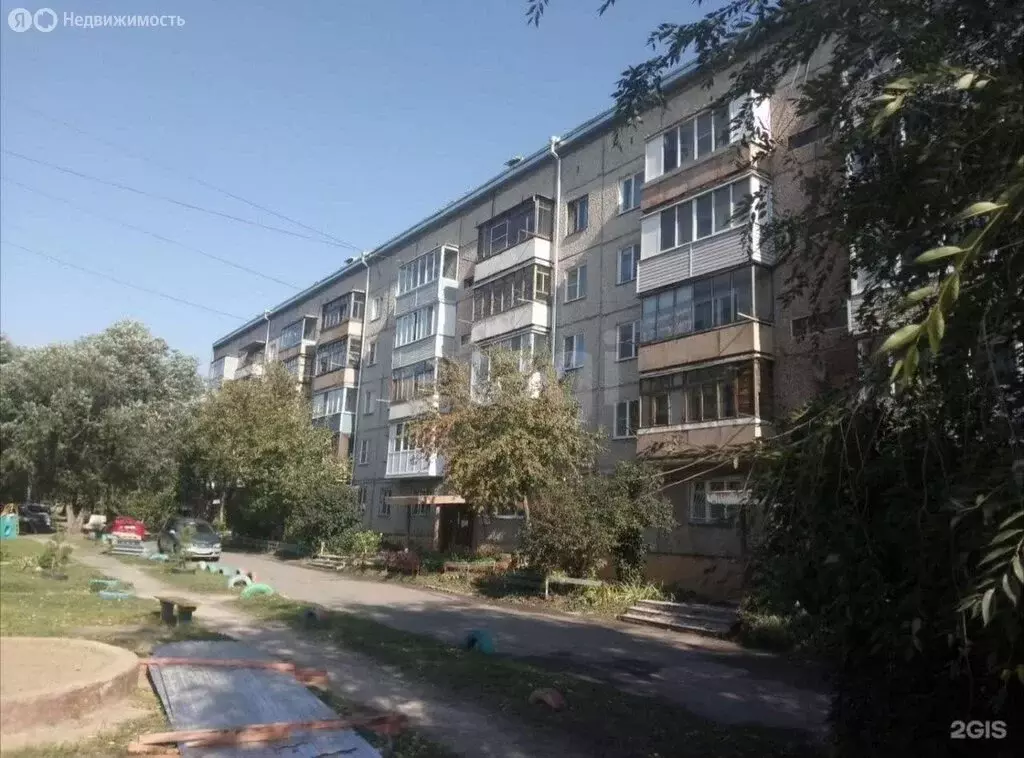 3-комнатная квартира: Барнаул, улица Юрина, 204А (63 м) - Фото 2