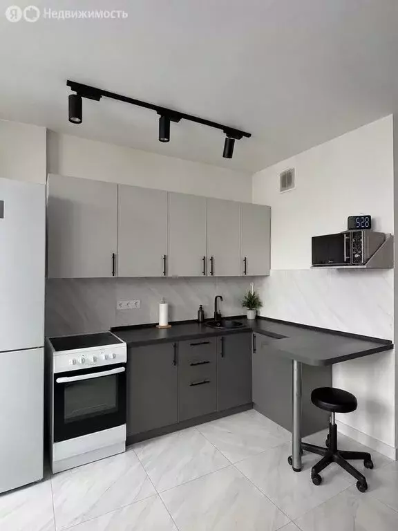 Квартира-студия: Якутск, Верхоянская улица, 2 (28 м) - Фото 1