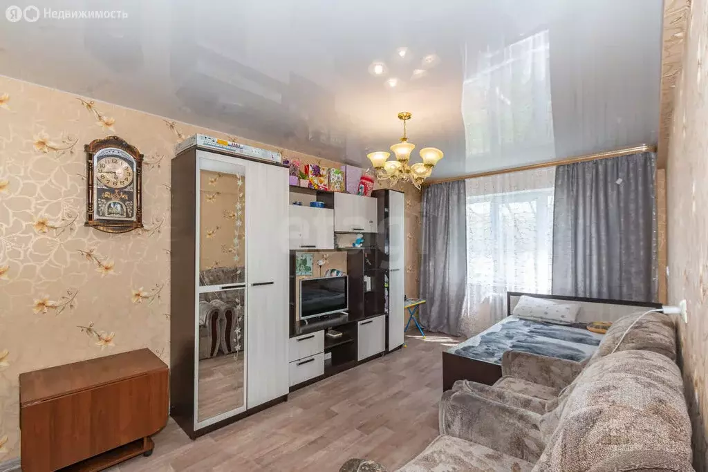 3-комнатная квартира: Омск, микрорайон Загородный, 7 (63.2 м) - Фото 1