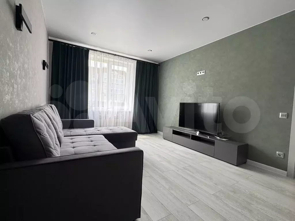 2-к. квартира, 60 м, 1/3 эт. - Фото 0