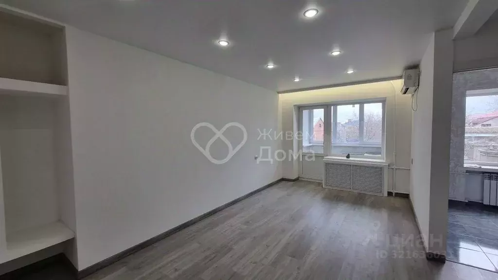 1-к кв. Волгоградская область, Волгоград ул. Качинцев, 88Б (30.5 м) - Фото 1
