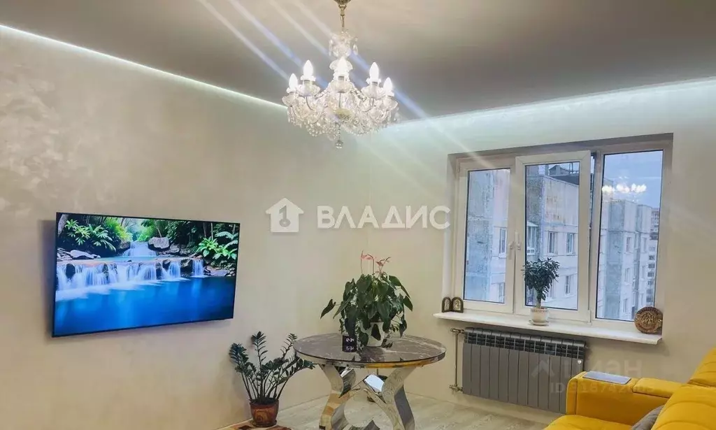3-к кв. Санкт-Петербург просп. Ударников, 42 (66.0 м) - Фото 0