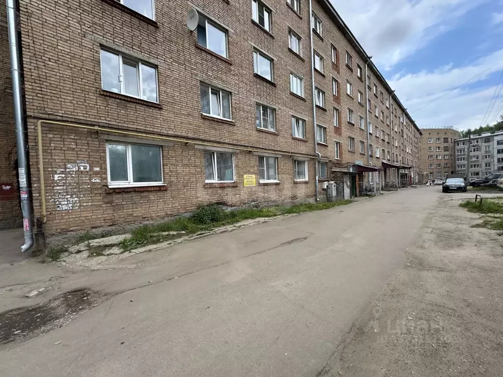 Комната Коми, Сыктывкар ул. Морозова, 43 (13.2 м) - Фото 1