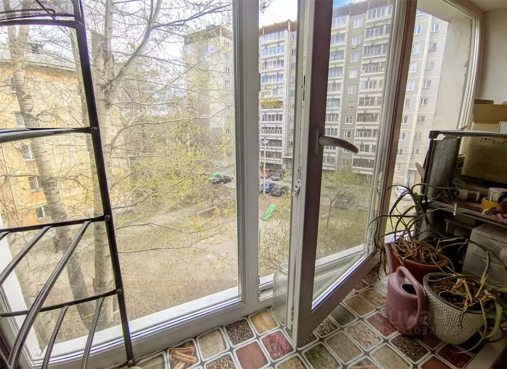 Комната Свердловская область, Екатеринбург ул. Лукиных, 18А (12.4 м) - Фото 2