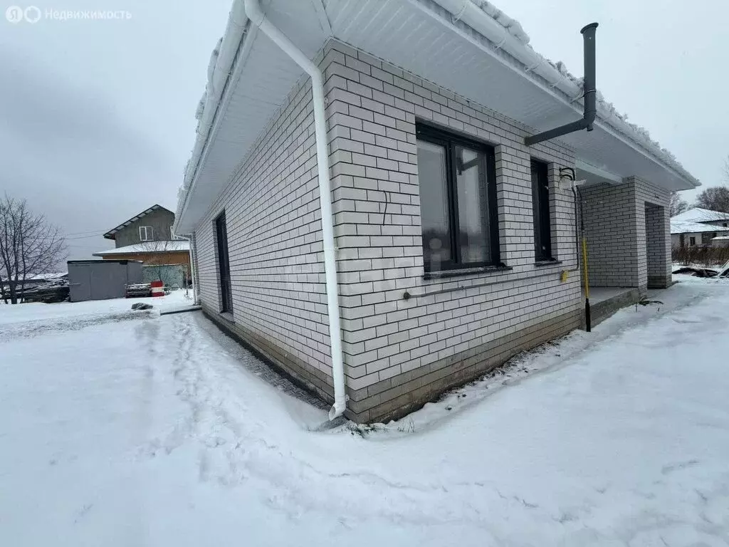 Дом в село Санниково, Гвардейская улица (125 м) - Фото 2