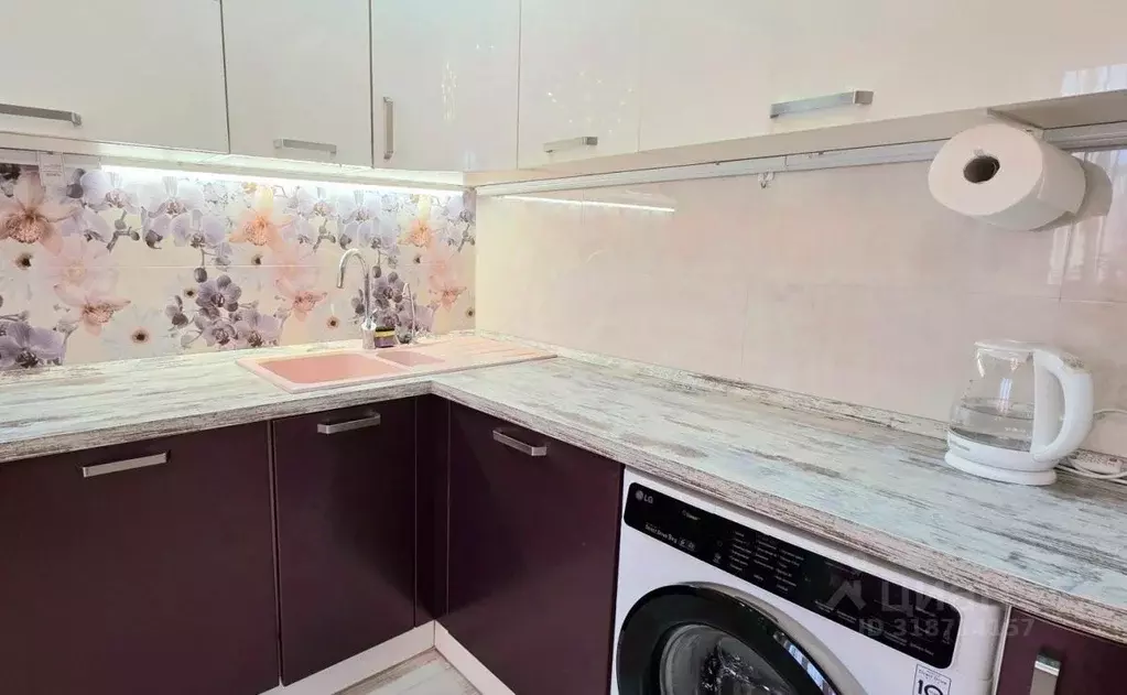 2-к кв. Ямало-Ненецкий АО, Новый Уренгой Энтузиастов мкр, 1 (69.6 м) - Фото 2