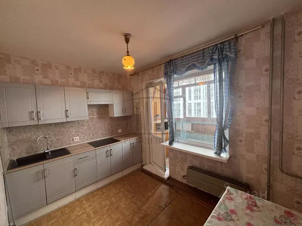 3-к кв. Свердловская область, Екатеринбург ул. Викулова, 55 (66.4 м) - Фото 1