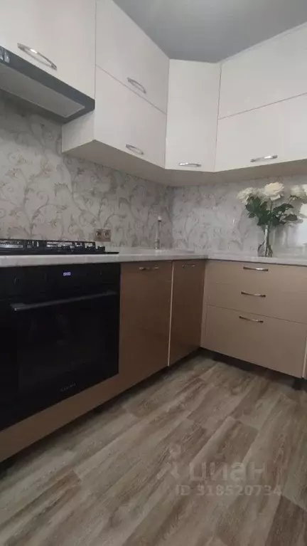 3-к кв. Оренбургская область, Оренбург ул. Чкалова, 36 (65.0 м) - Фото 1