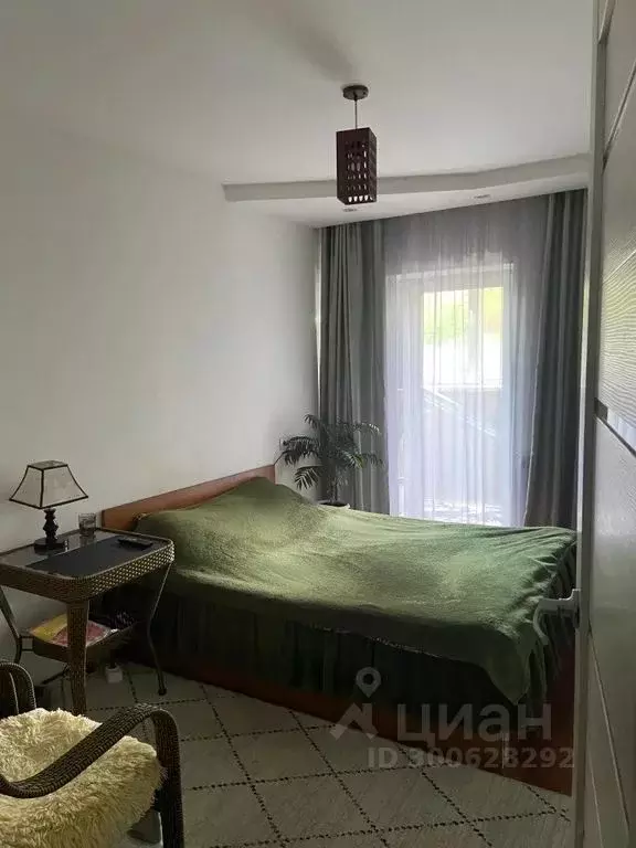 Комната Приморский край, Владивосток ул. Баляева, 54 - Фото 0