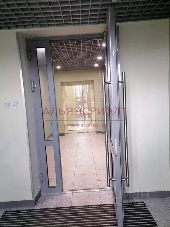 Студия Новосибирская область, Обь Октябрьская ул., 3 (55.4 м) - Фото 0
