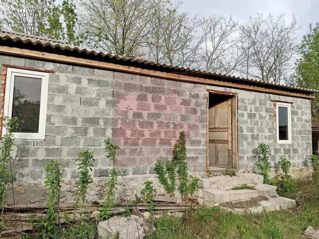 Дом в село Приморка, улица Ленина (61.6 м) - Фото 1