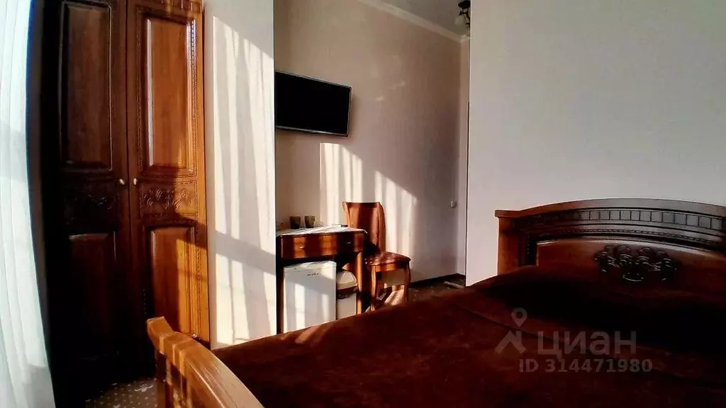 Комната Краснодарский край, Крымск Авиационная ул., 2/9 - Фото 1
