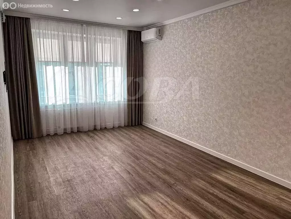 1-комнатная квартира: Тюмень, Вьюжная улица, 10 (46.4 м) - Фото 1