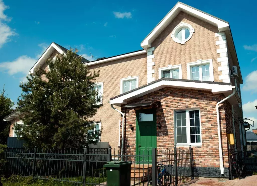 Таунхаус, 255 м - Фото 1