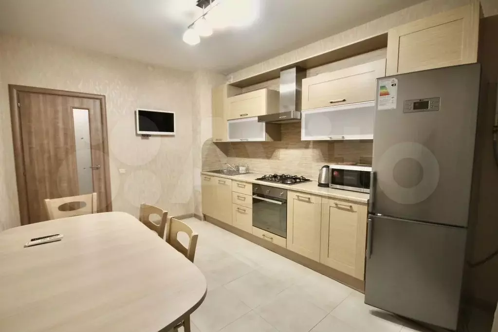 2-к. квартира, 73,6 м, 2/6 эт. - Фото 1