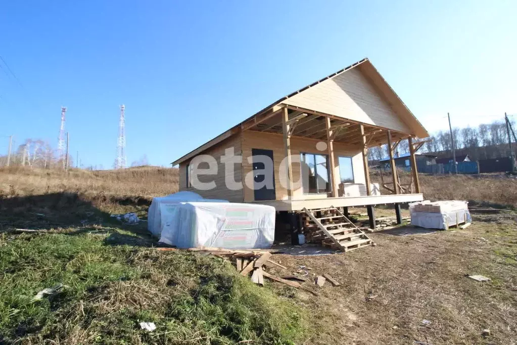 Дом в Красноярский край, Емельяново городское поселение, д. Творогово ... - Фото 1