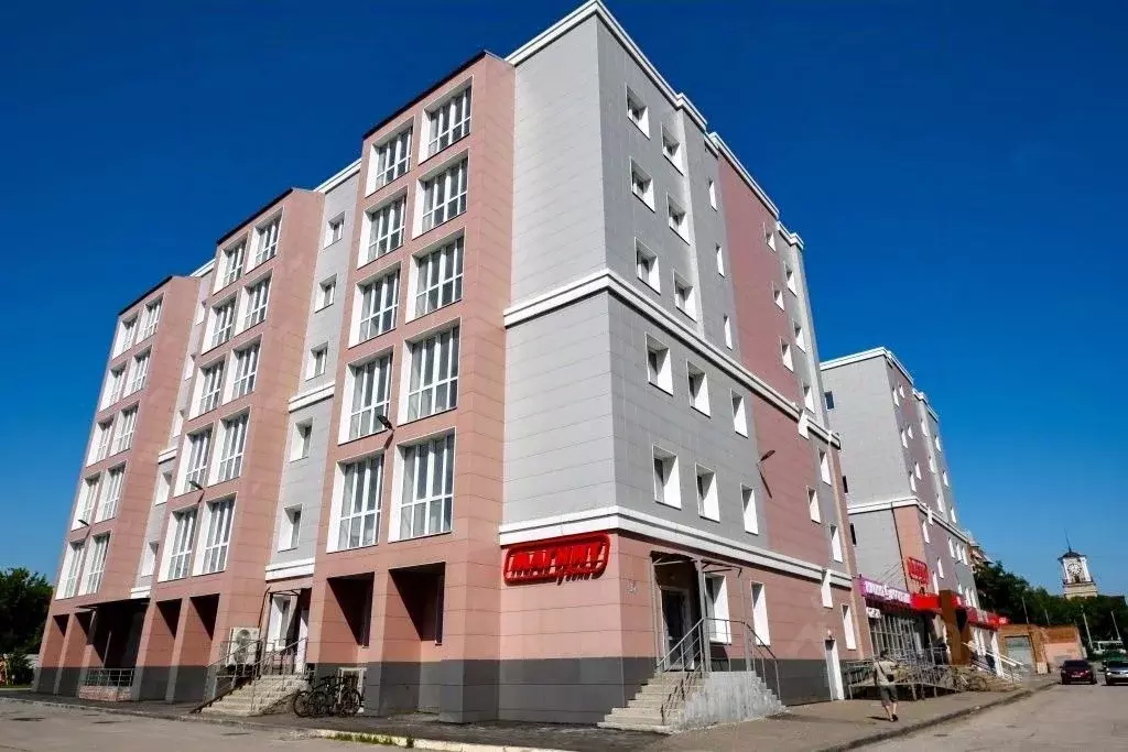 2-к кв. Омская область, Омск Октябрьская ул., 87 (68.0 м) - Фото 0