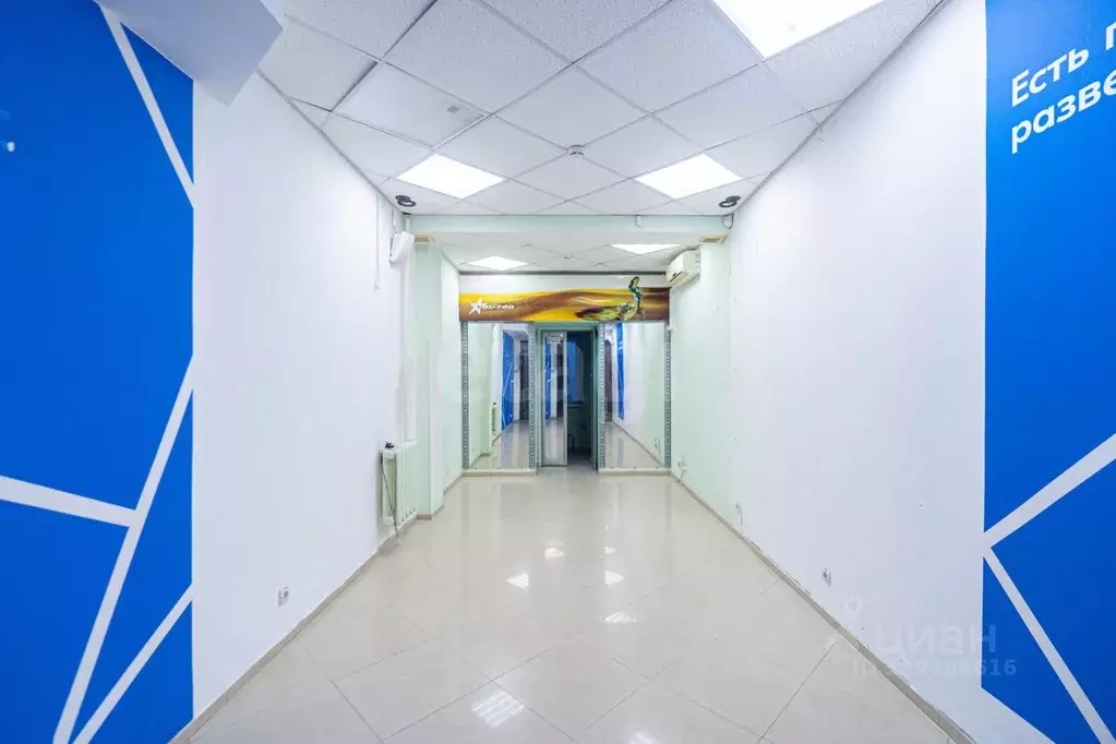 Торговая площадь в Севастополь ул. Очаковцев, 19 (28 м) - Фото 1