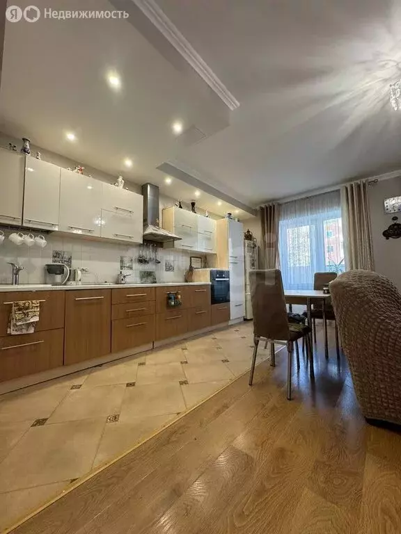 3-комнатная квартира: Улан-Удэ, 113-й микрорайон, 4А (70.6 м) - Фото 1