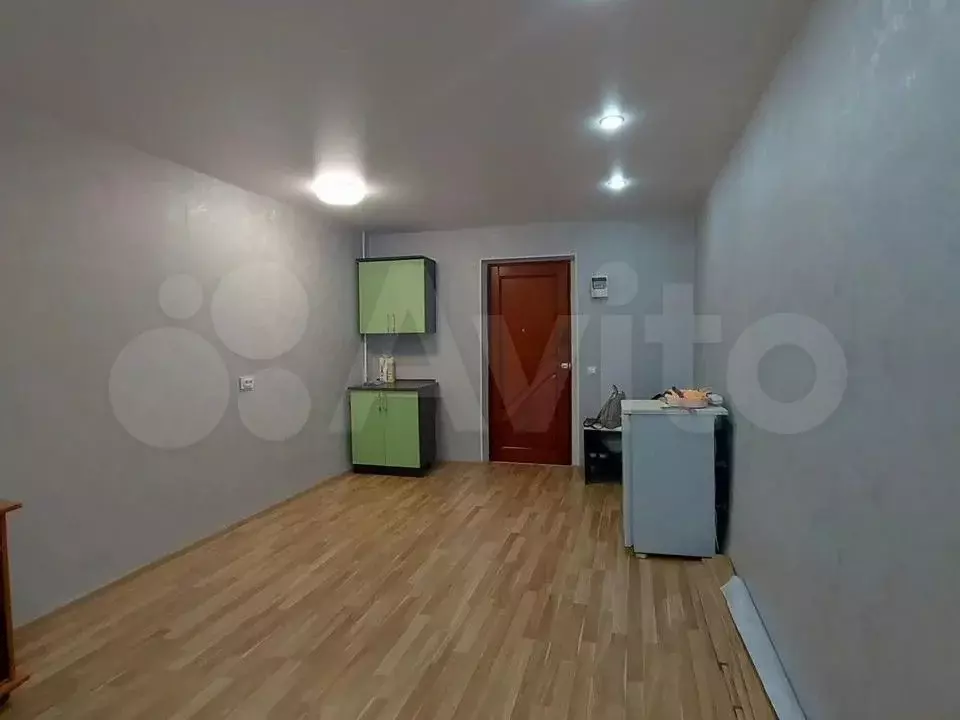 Комната 18 м в 4-к., 2/5 эт. - Фото 1