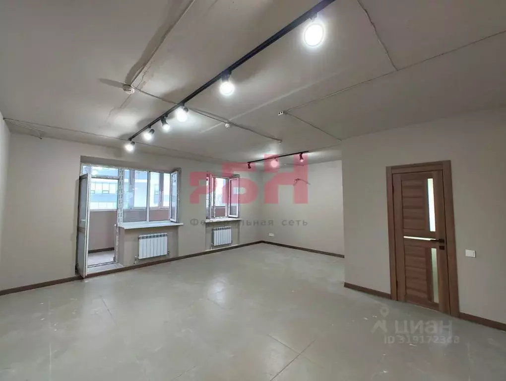 Торговая площадь в Тюменская область, Тюмень Смоленская ул., 46 (84 м) - Фото 0