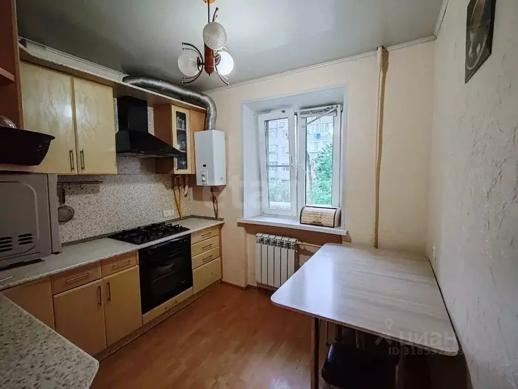 3-к кв. Краснодарский край, Новороссийск просп. Ленина, 25 (66.4 м) - Фото 0