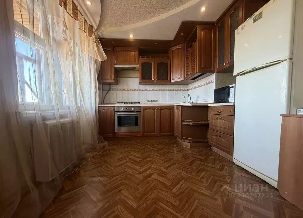 2-к кв. Московская область, Клин ул. Калинина, 9 (76.0 м) - Фото 1
