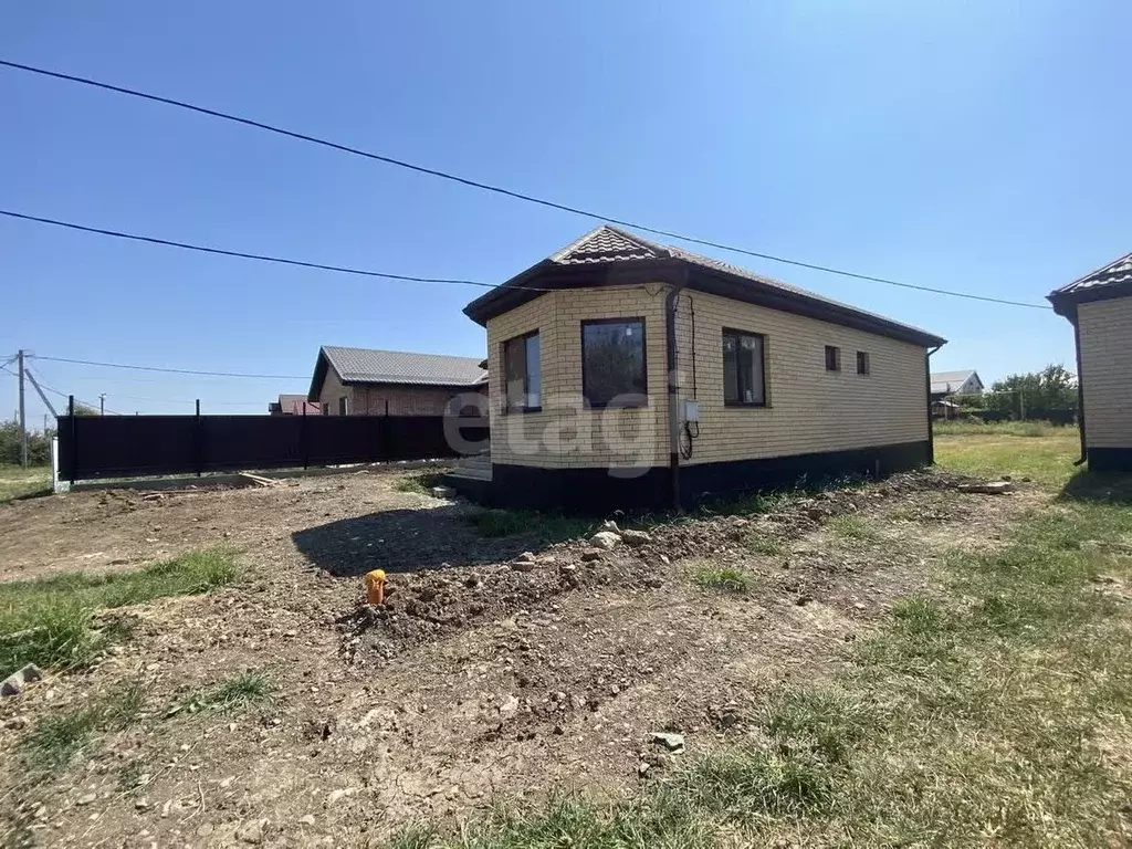 Дом в Адыгея, Тахтамукайский район, Энем пгт пер. Фрунзе (95 м) - Фото 1