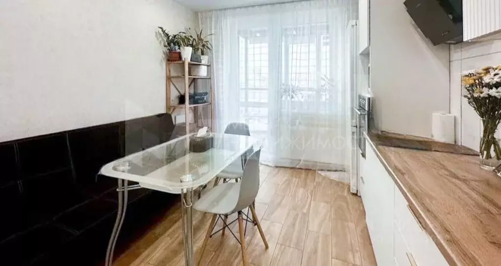 1-к кв. Тюменская область, Тюмень ул. Тальниковая, 3 (36.8 м) - Фото 1