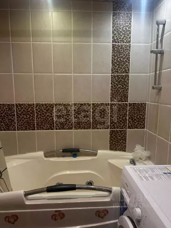 3-к кв. Амурская область, Благовещенск ул. Калинина, 41 (64.8 м) - Фото 1