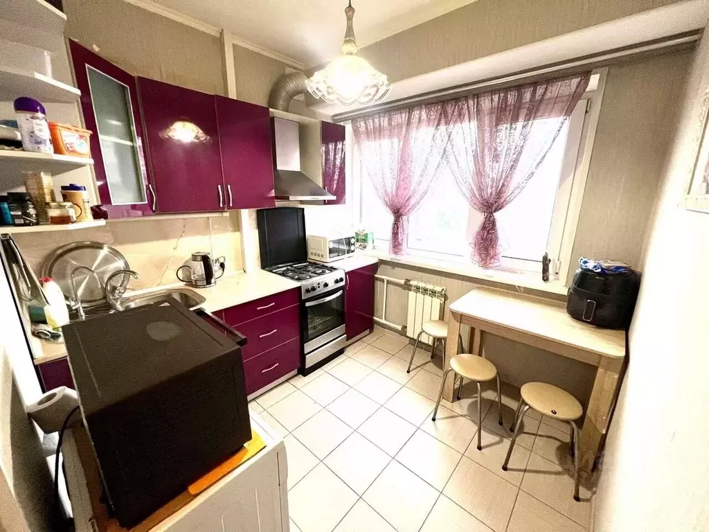 3-к кв. Орловская область, Орел пл. Поликарпова, 10 (54.8 м) - Фото 1