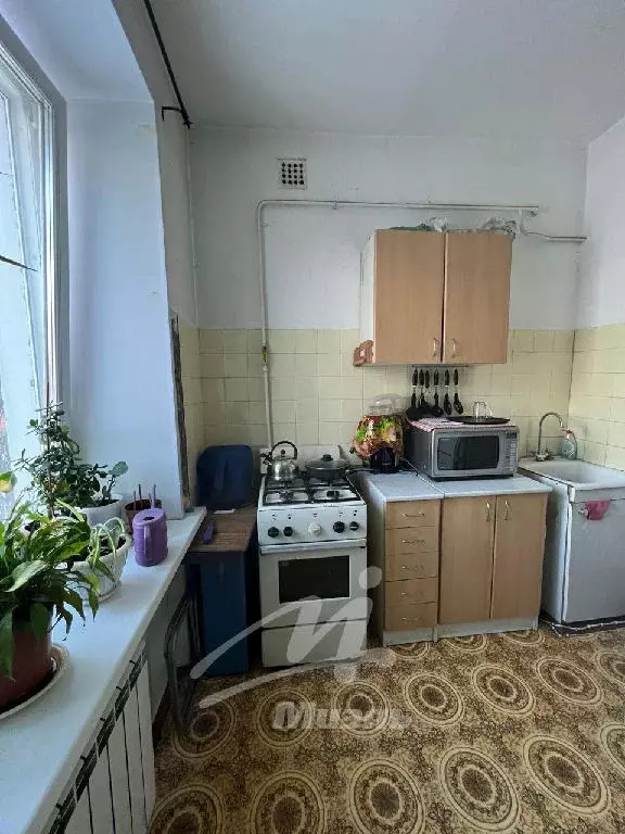 Продается комната в 3-комнатной квартире - Фото 0