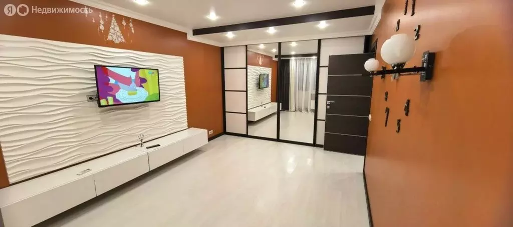 2-комнатная квартира: посёлок городского типа Боброво, Крымская улица, ... - Фото 1