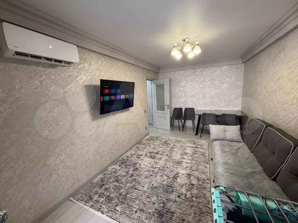 2-к. квартира, 50 м, 2/10 эт. - Фото 1
