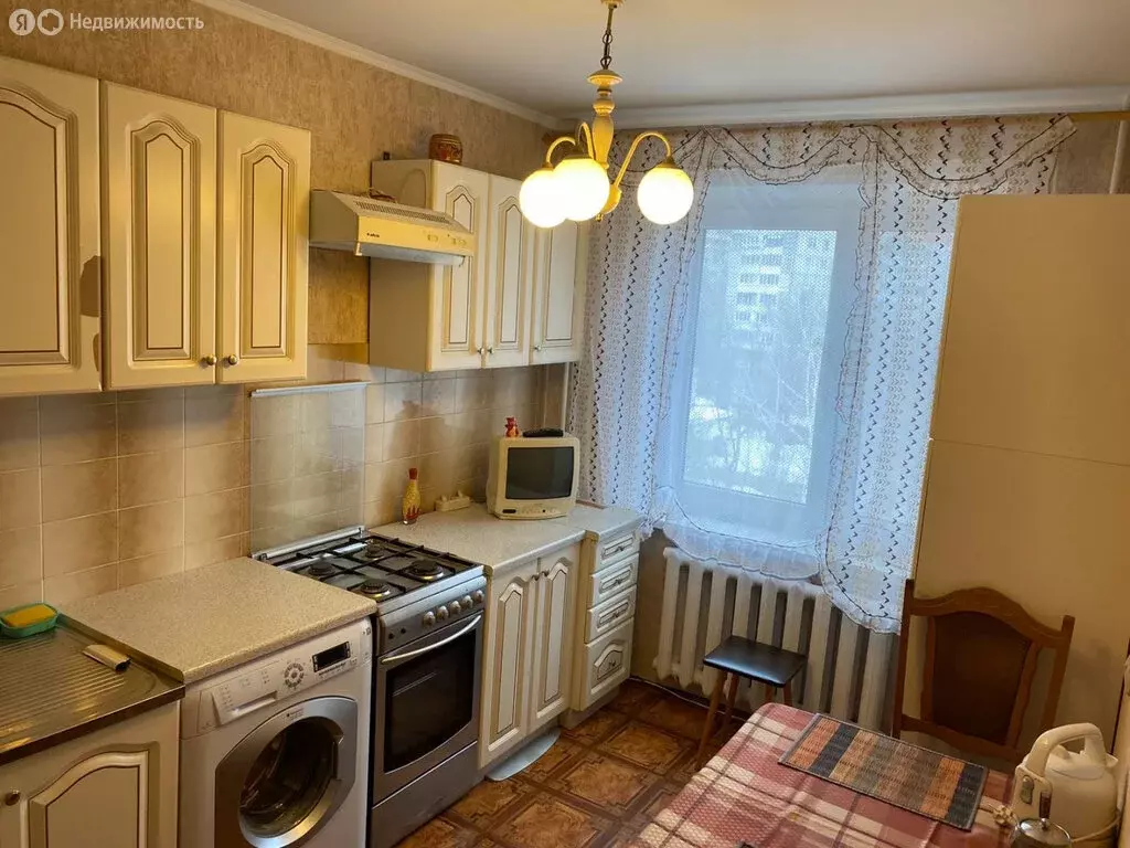2-комнатная квартира: Жуковский, улица Серова, 2А (52 м) - Фото 0