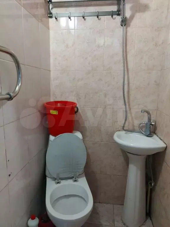 Комната 20 м в 2-к., 1/1 эт. - Фото 1
