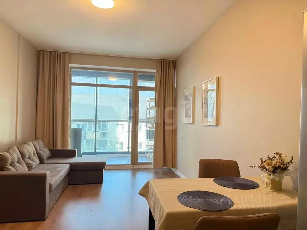 1-к кв. Свердловская область, Екатеринбург ул. Татищева, 18 (45.8 м) - Фото 0