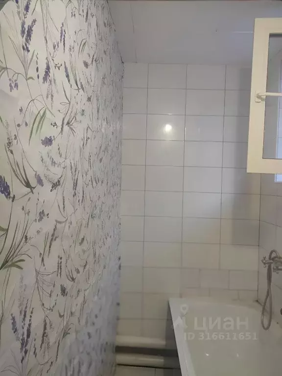 Дом в Краснодарский край, Ейск ул. Карла Либкнехта (35 м) - Фото 1