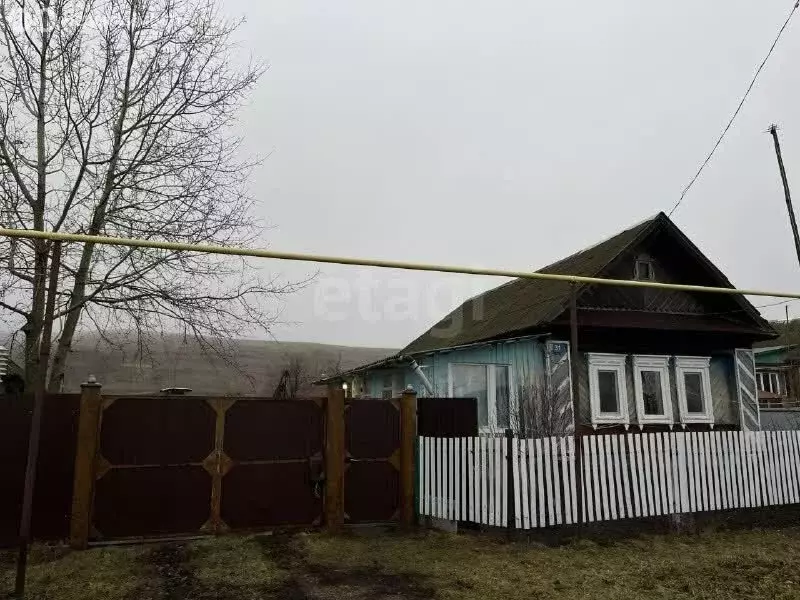 Дом в село Средний Багряж, Центральная улица (60 м) - Фото 1