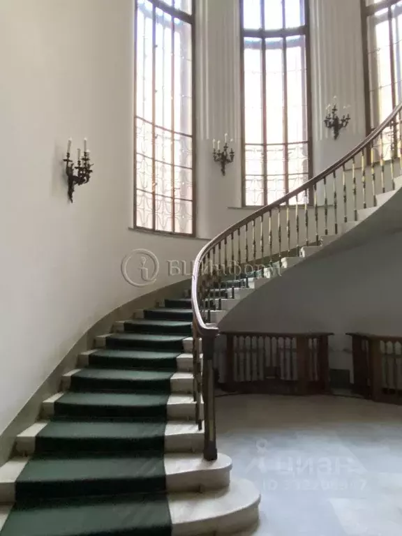 Офис в Санкт-Петербург Итальянская ул., 2 (745 м) - Фото 2