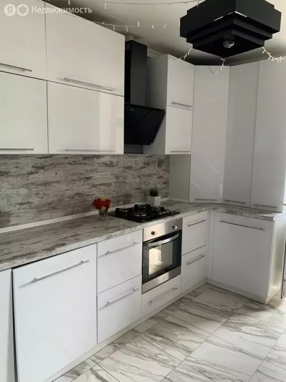 2-комнатная квартира: Ставрополь, улица Тухачевского, 27 (70 м) - Фото 0