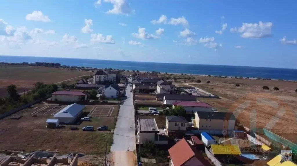 Участок в Крым, Черноморский район, Окуневское с/пос, Золотой Крым кп  ... - Фото 1