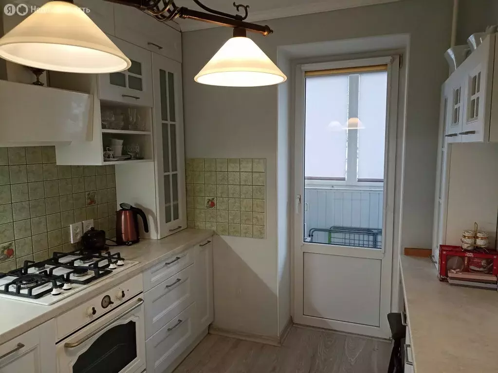 3-комнатная квартира: Калининград, Озёрная улица, 3 (58 м) - Фото 2