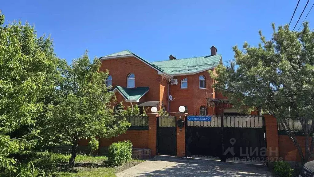 Коттедж в Ульяновская область, Ульяновск ул. Садовникова, 9 (242 м) - Фото 1