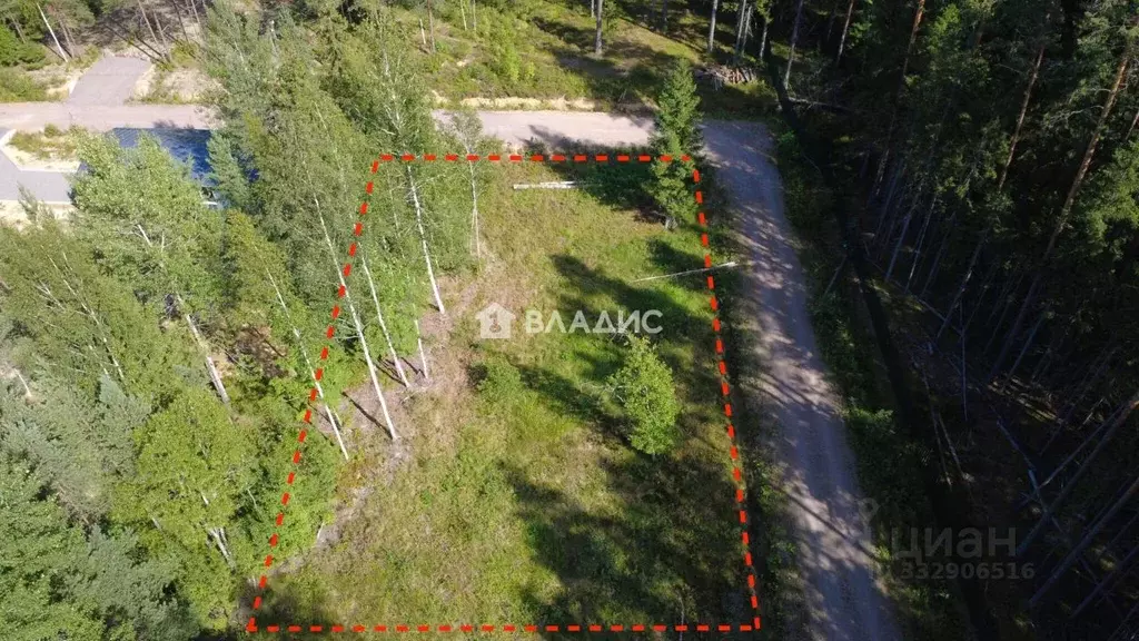 Участок в Ленинградская область, Выборгский район, Рощино городской ... - Фото 1