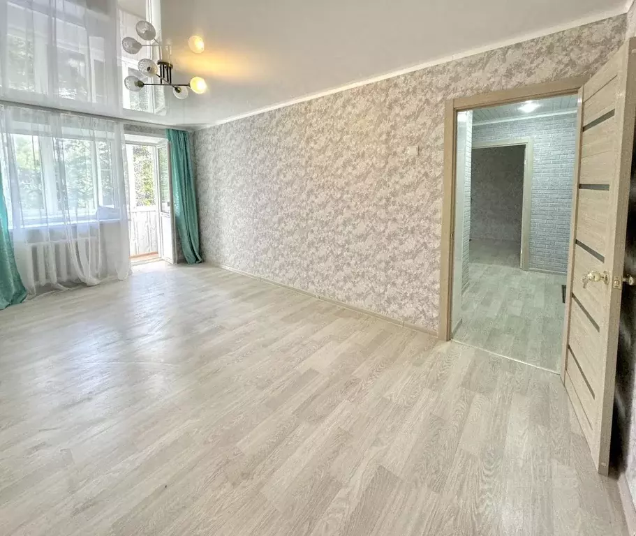 2-к кв. Тульская область, Алексин ул. 50 лет Октября, 3 (45.0 м) - Фото 2