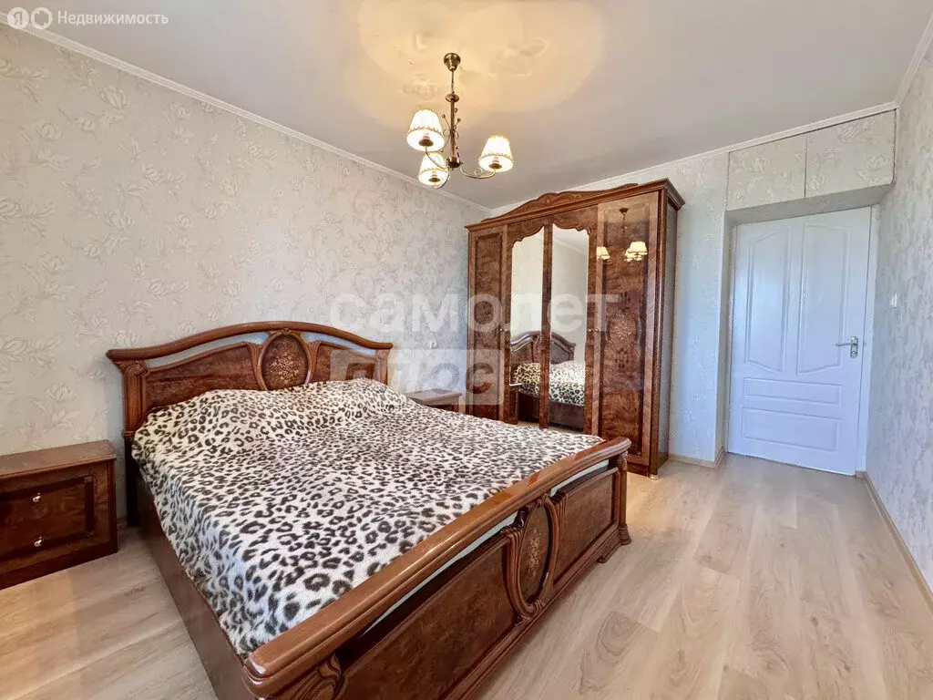 3-комнатная квартира: Барнаул, Павловский тракт, 130 (89.9 м) - Фото 1