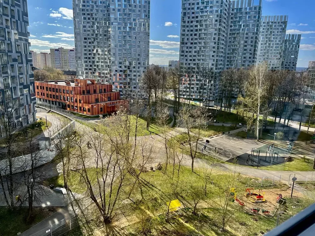 2-к кв. Пермский край, Пермь ул. Революции, 48А (60.0 м) - Фото 1